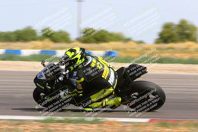 media/Apr-30-2023-CRA (Sun) [[020fcf5d43]]/Race 11-600 Expert Superbike/